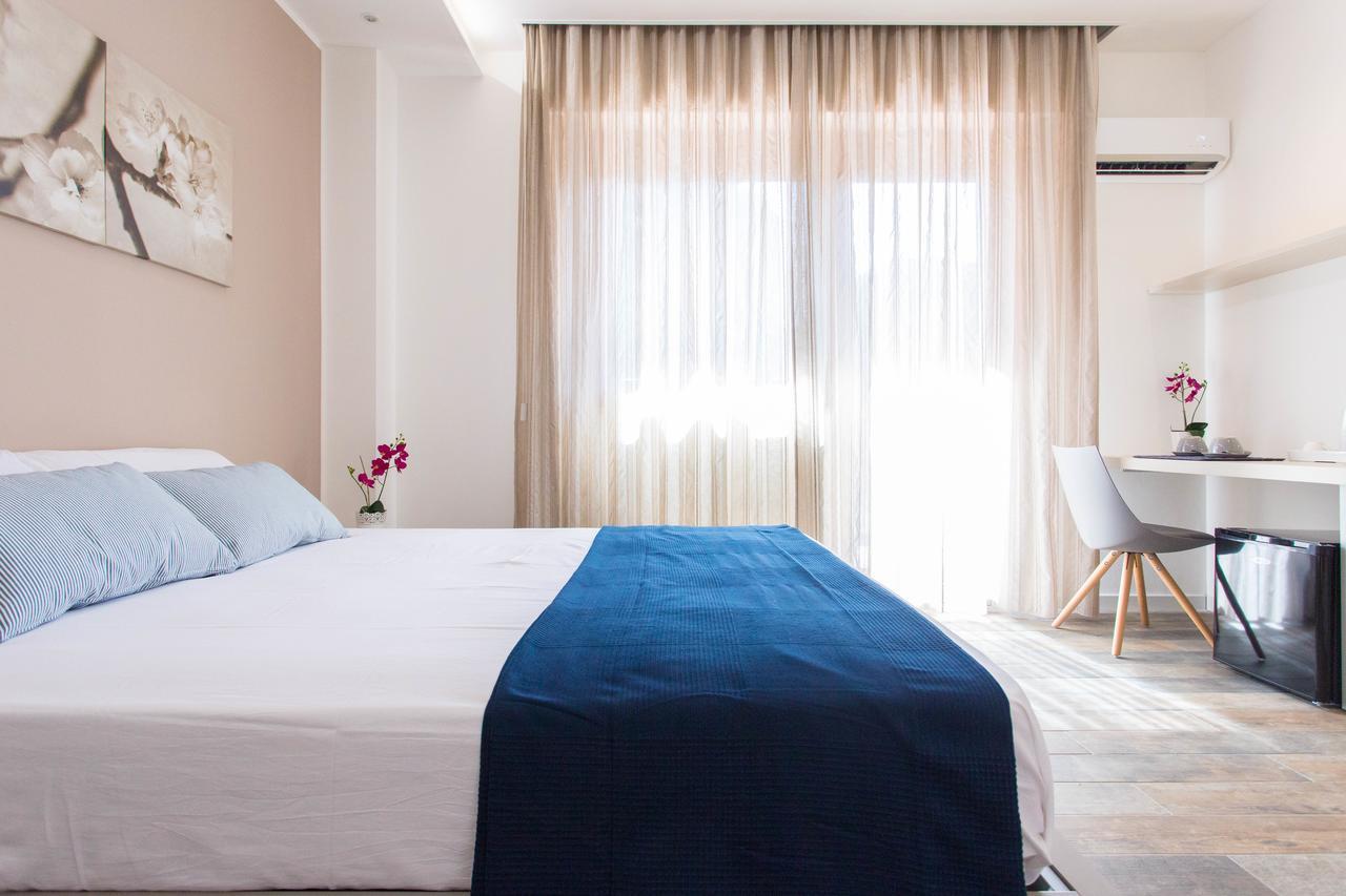 Politeama Luxury Suites ปาแลร์โม ภายนอก รูปภาพ