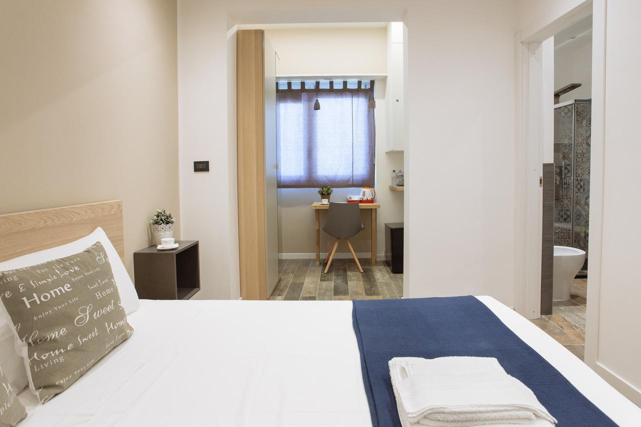 Politeama Luxury Suites ปาแลร์โม ภายนอก รูปภาพ