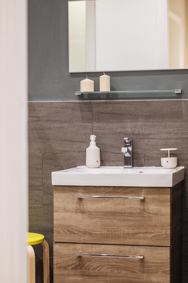 Politeama Luxury Suites ปาแลร์โม ภายนอก รูปภาพ