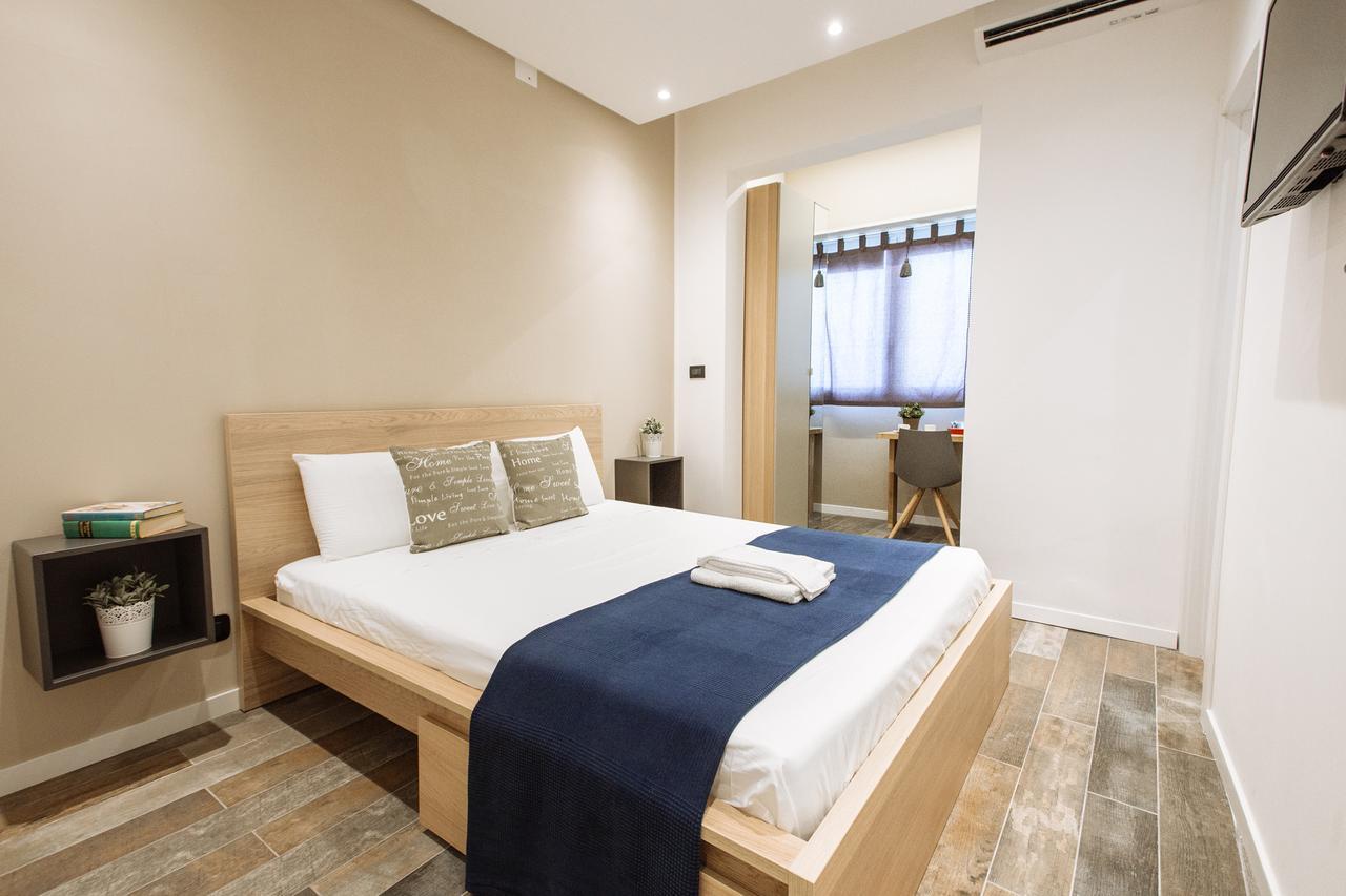 Politeama Luxury Suites ปาแลร์โม ภายนอก รูปภาพ
